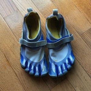 Vibram Five Finger Shoes size 43